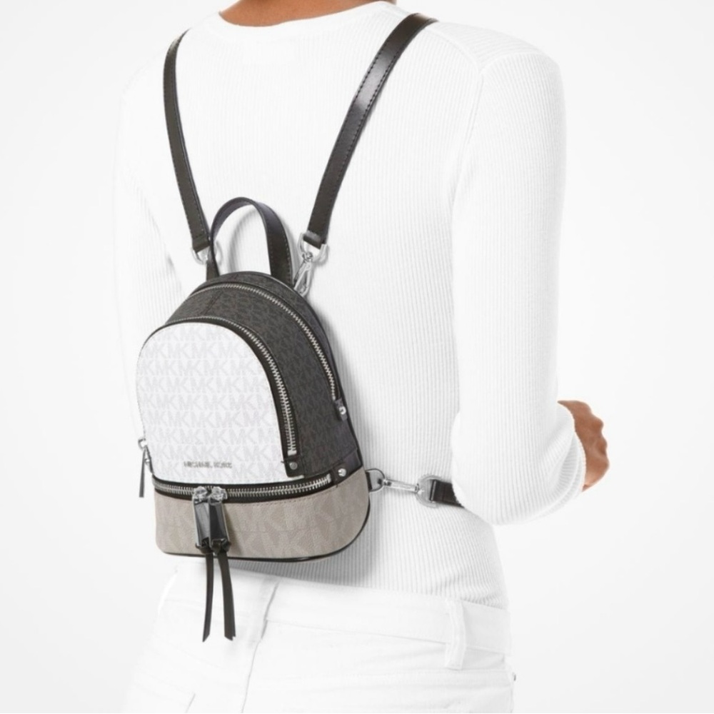 MICHAEL KORS RHEA BACKPACK - Picture 7 of 10